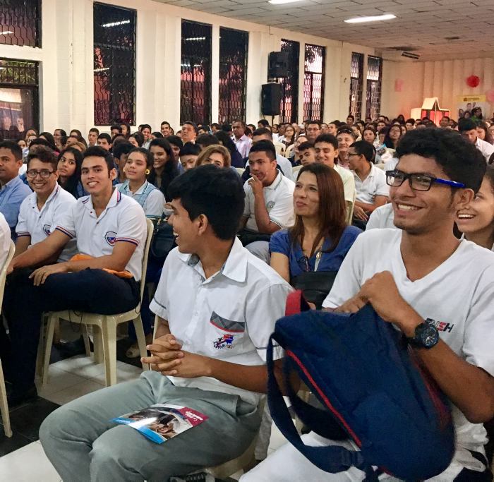 Distrito y SENA lanzan convocatoria de proyecto pionero en doble titulación