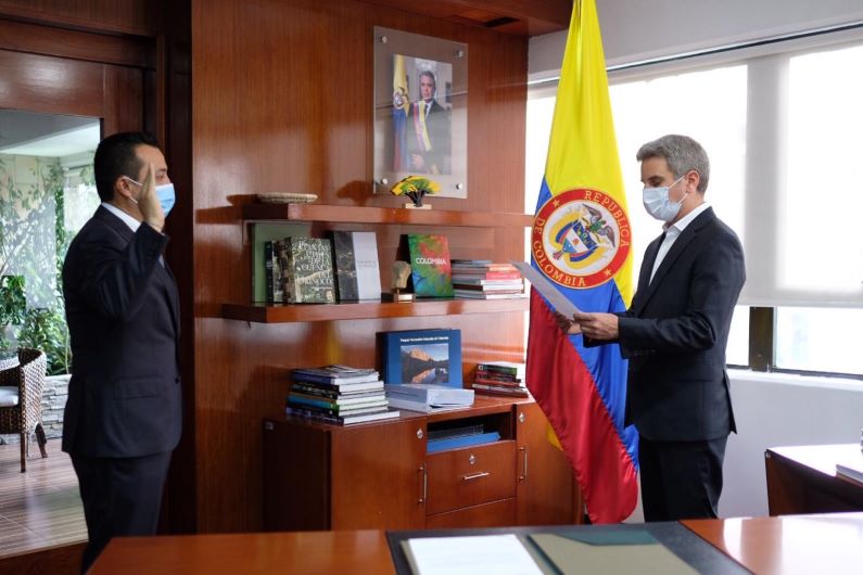 Posesionado nuevo director de Parques Nacionales de Colombia, Pedro Orlando Molano Pérez.