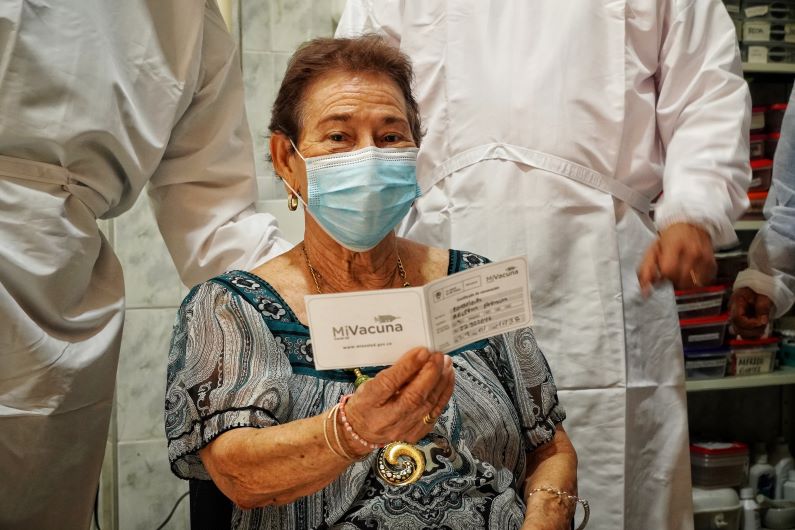 Barranquilla inició vacunación contra el covid-19 a los mayores de 80 años
