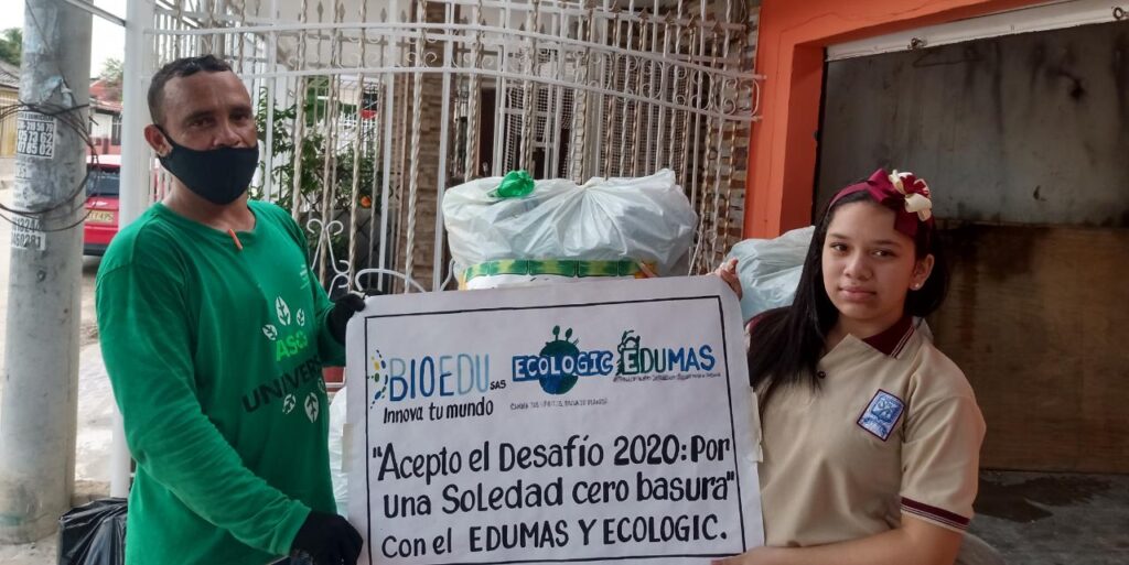 10 instituciones educativas ganan el Desafío por una Soledad Cero basura. Recicladores de la Asociación Universal de Soledad, se beneficiaron con la entrega, por parte de los estudiantes, de más de 200 kilos de desechos inorgánicos con potencial recuperable.