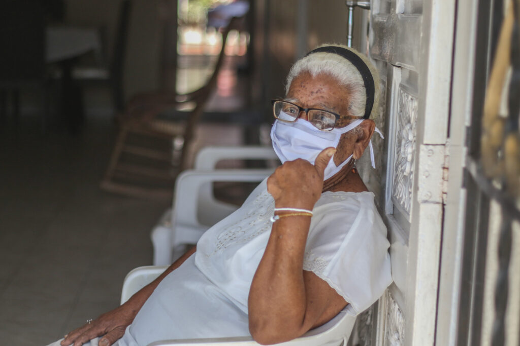 El sábado 27 de marzo se inició la vacunación de los adultos mayores de 60 años que hacen parte de los centros de vida Conidec, El Pueblo, El Bosque, Bajo Valle, La Sierra, San Salvador y Bella Arena, en donde se aplicaron más de 1.500 dosis.