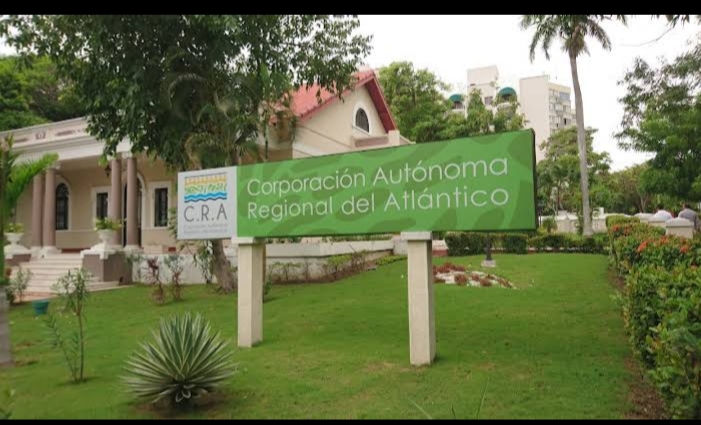 C.R.A y Alcaldía de Barranquilla sorprenden en flagrancia a particulares contaminando la Ciénaga de Mallorquín