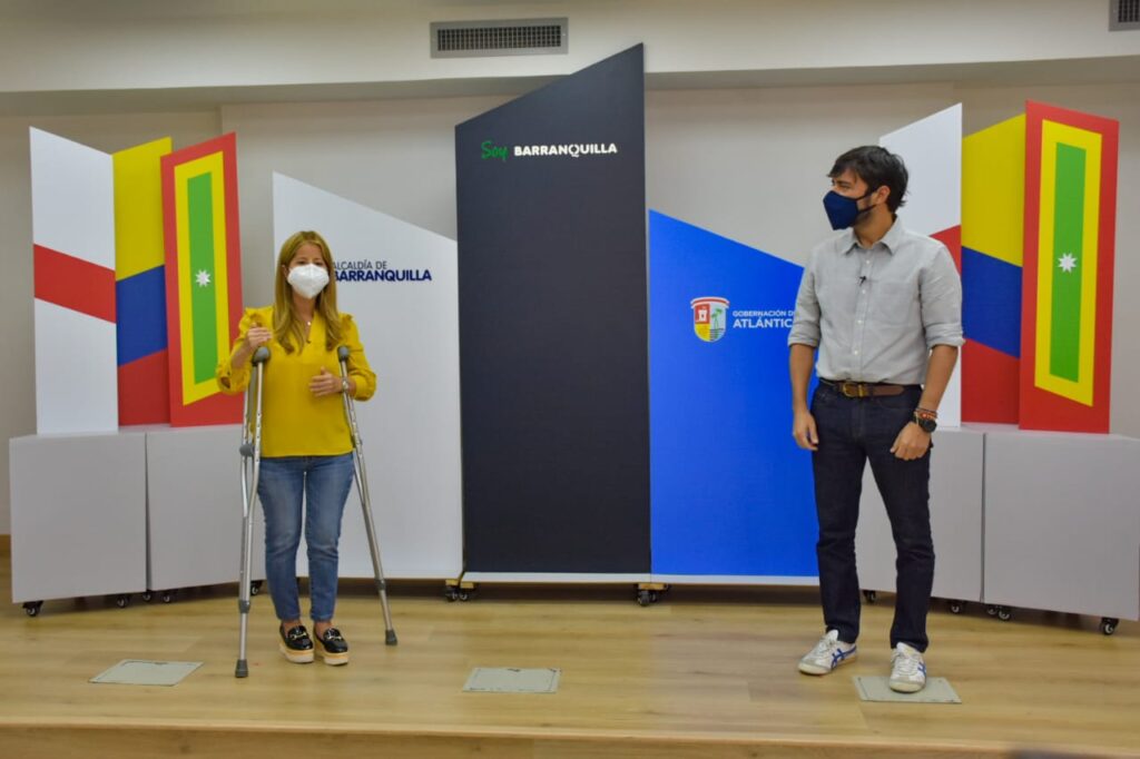 Gobernadora anuncia confinamiento para este fin de semana en el Atlántico ante nuevo pico de coronavirus. Las medidas fueron anunciadas en alocución conjunta con el alcalde de Barranquilla, Jaime Pumarejo.