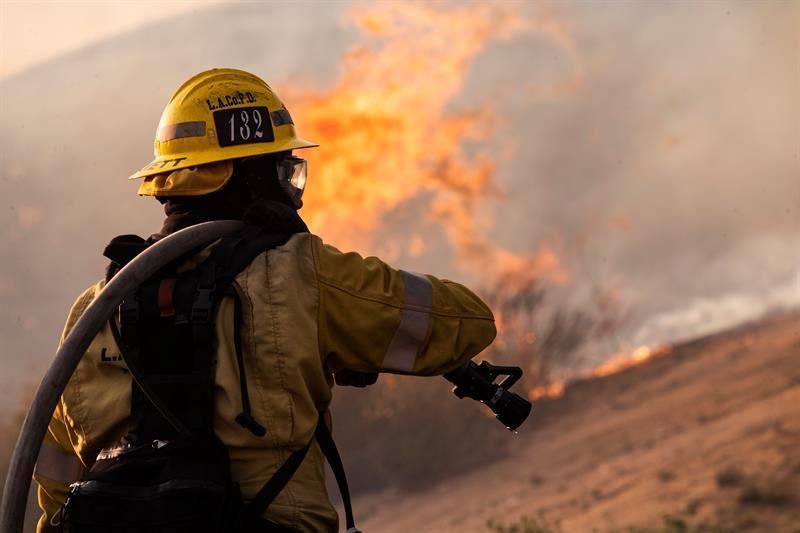 Más de 36.900 hectáreas quemadas en el incendio más grande en California