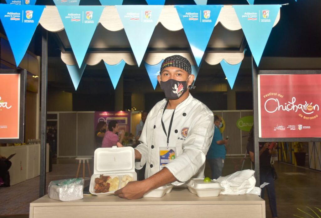 La cocina del Atlántico se toma Sabor Barranquilla. En esta versión de la Feria, el protagonista de la cocina atlanticense es el chicharrón, un plato muy típico del municipio de Baranoa.
