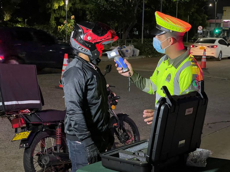 Cero muertes por accidente de tránsito en Barranquilla este 7 y 8 de diciembre. Policía de Tránsito continúa con operativos móviles y fijos en diferentes puntos estratégicos de la ciudad para prevenir accidentes y salvar vidas.