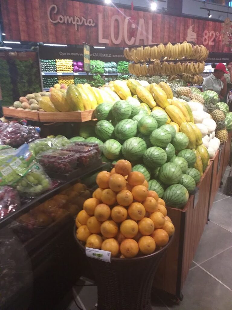 La "Dieta del cerebro" es clave para gozar de buena salud. Las frutas y verduras son una buena fuente de fibra y vitaminas saludables para el organismo