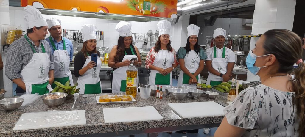 A la cita de Cocina Gourmet, acudieron destacados Periodistas y Reporteros Gráficos del Valle del Cauca.