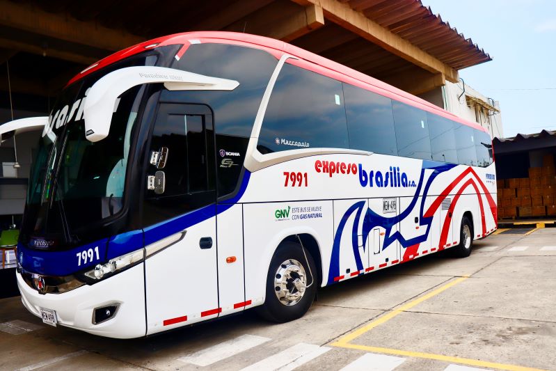 Primer bus interdepartamental de Colombia 100% a gas natural. El vehículo cubrirá la ruta Barranquilla-Valledupar