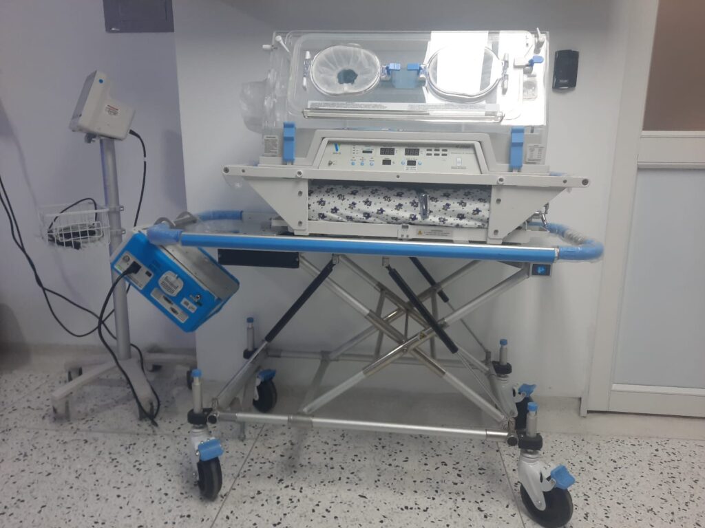 La UCI neonatal también mejoró su capacidad, con la llegada de la nueva dotación hospitalaria a la sede de Alta Complejidad de la ESE UNE.