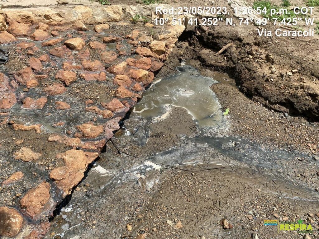 La autoridad ambiental también impuso a Agrosan, una medida preventiva de suspensión del vertimiento de aguas presuntamente residuales, teniendo en cuenta que el vertimiento que se está realizando no ha sido autorizado por la Corporación