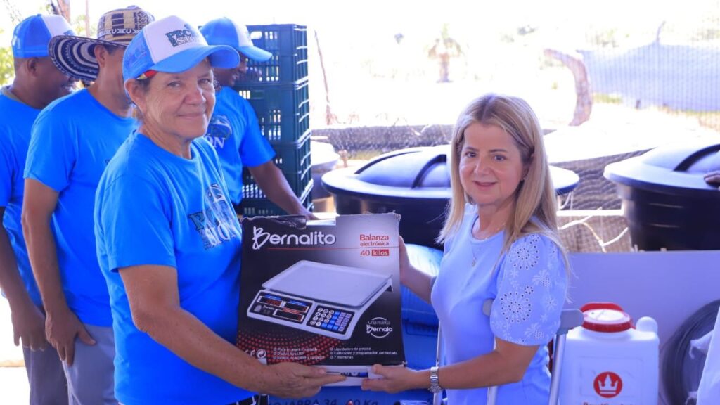 Seguridad alimentaria de 600 familias pescadoras en Atlántico. Las asociaciones reciben balanzas, alimentos concentrados e infraestructura para el cultivo de peces